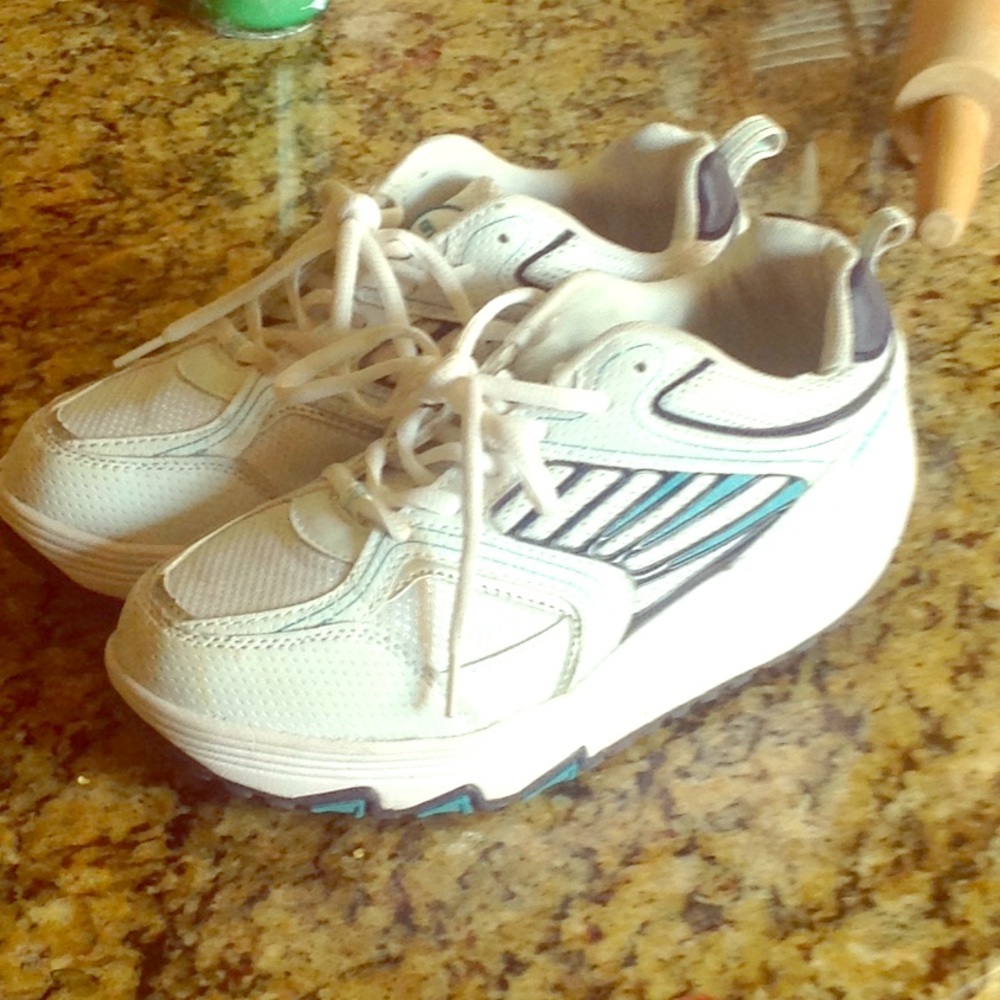 "One Step Up" women's running shoes